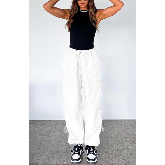 Stylish Women's Y2K Cargo Pants - Baggy Parachute Design with Multiple Pockets - Picture 5 of 6